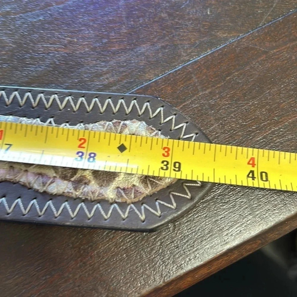 Enmon Metallic Leather Belt Texured M Gray Brown Silver Vintage Snake Print - Picture 6 of 7